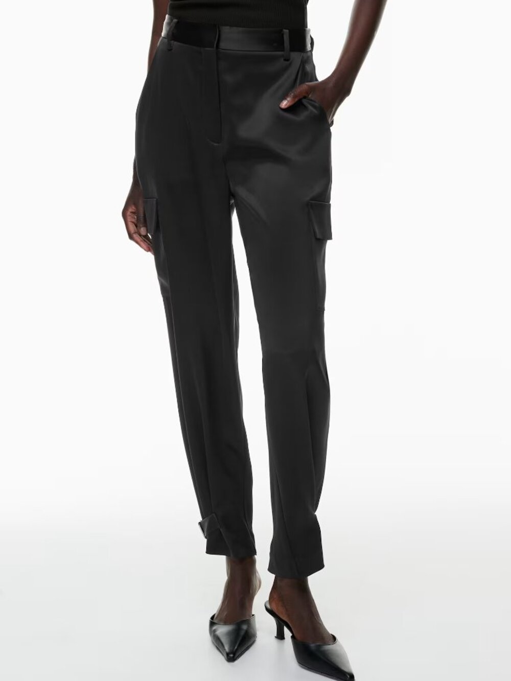 Aritzia | Babaton Refined Satin Cargo Pants - Black - Size 00